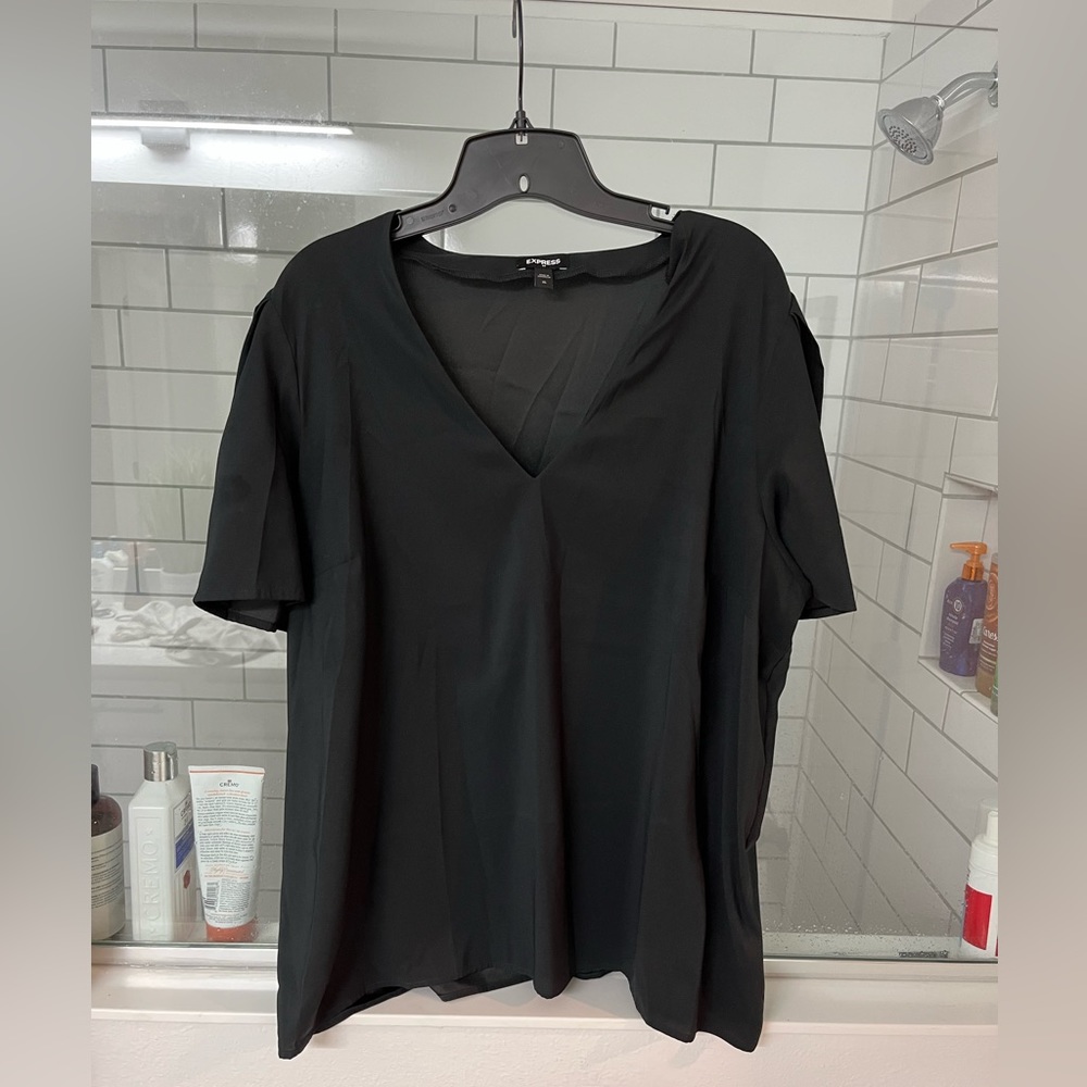 Express Black Top
